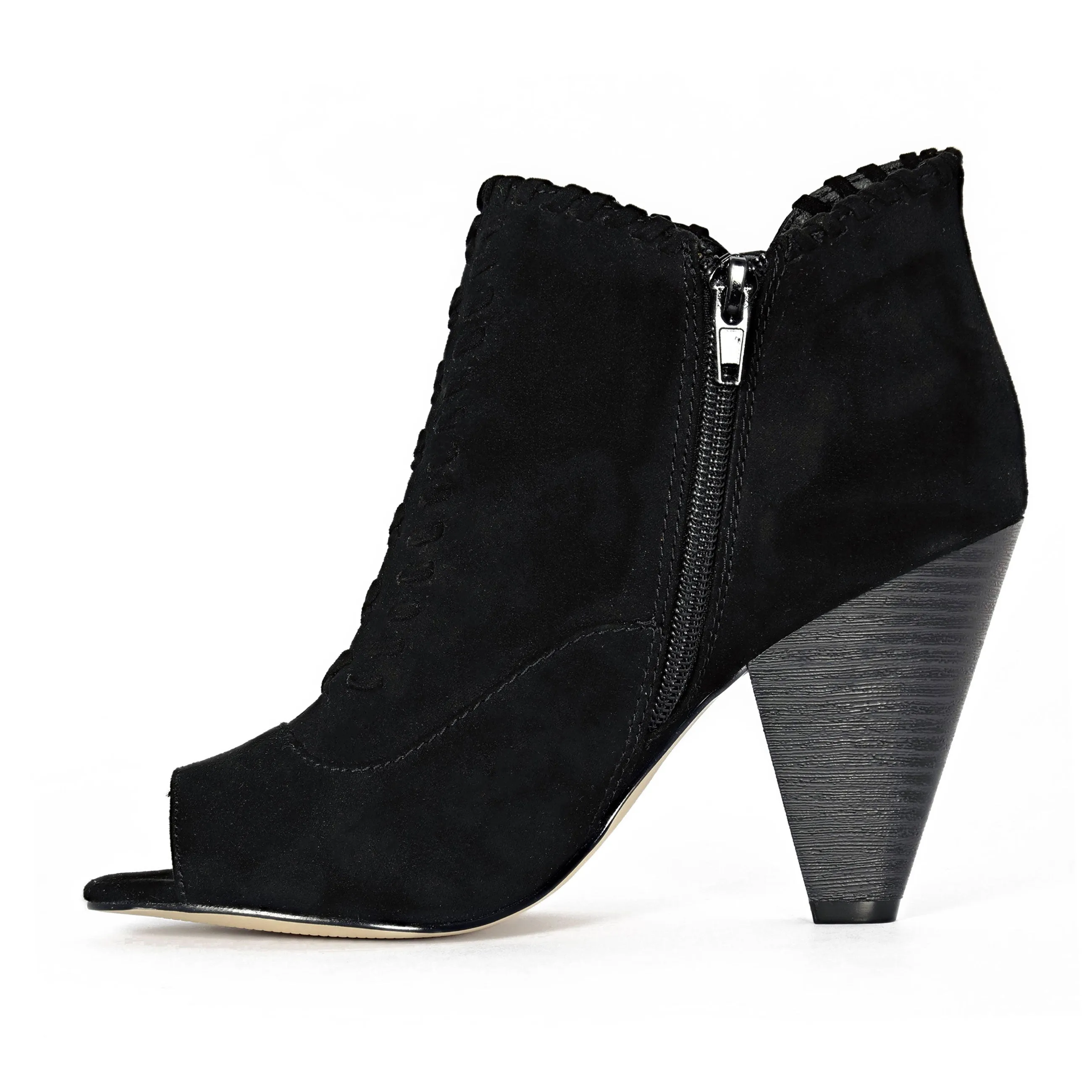 Indigo Rd Women's Finn-A Bootie in Black