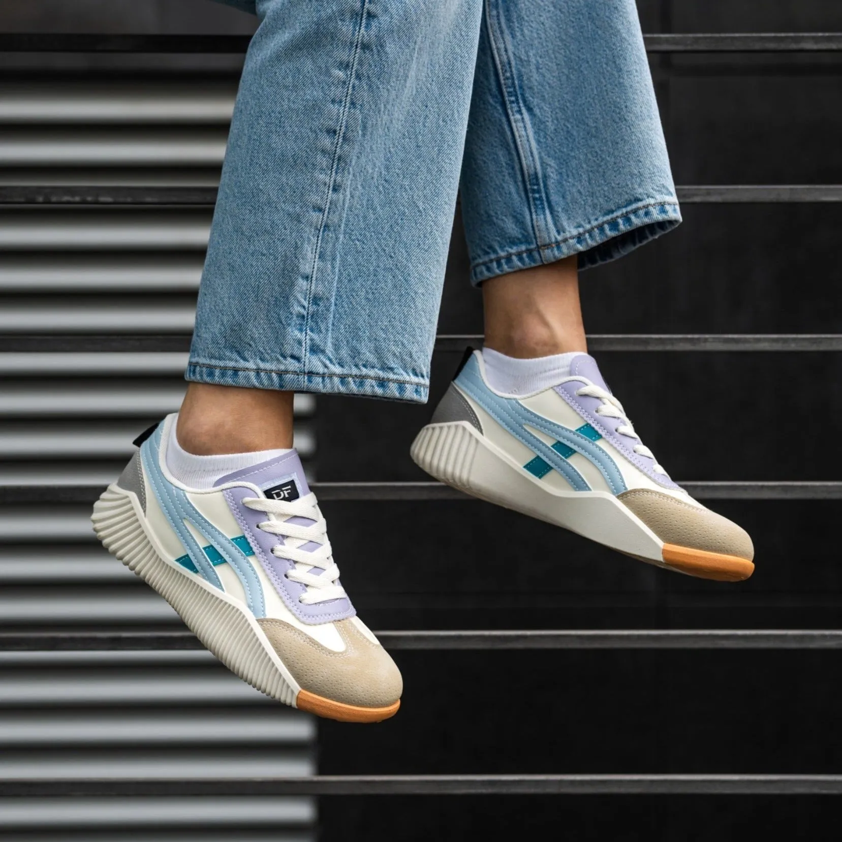 Katy – Women's Minimalist Retro-Inspired Sneakers