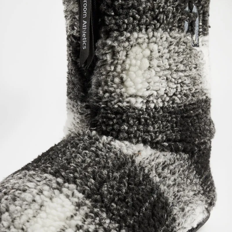 McQueen - Check Sherpa Men's Slipper Boot - Black/White Check